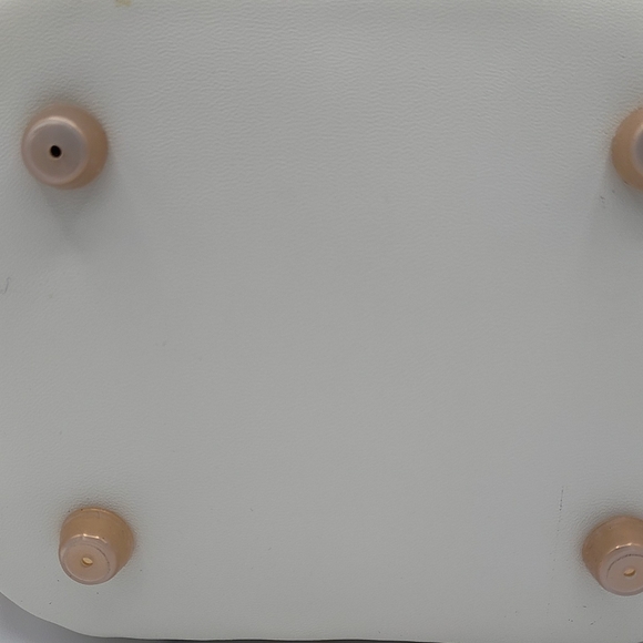 CHANEL Winter Tweed Make-up Bucket Bag Crossbody Gold Chain Snowflake GWP NIB - Picture 11 of 11